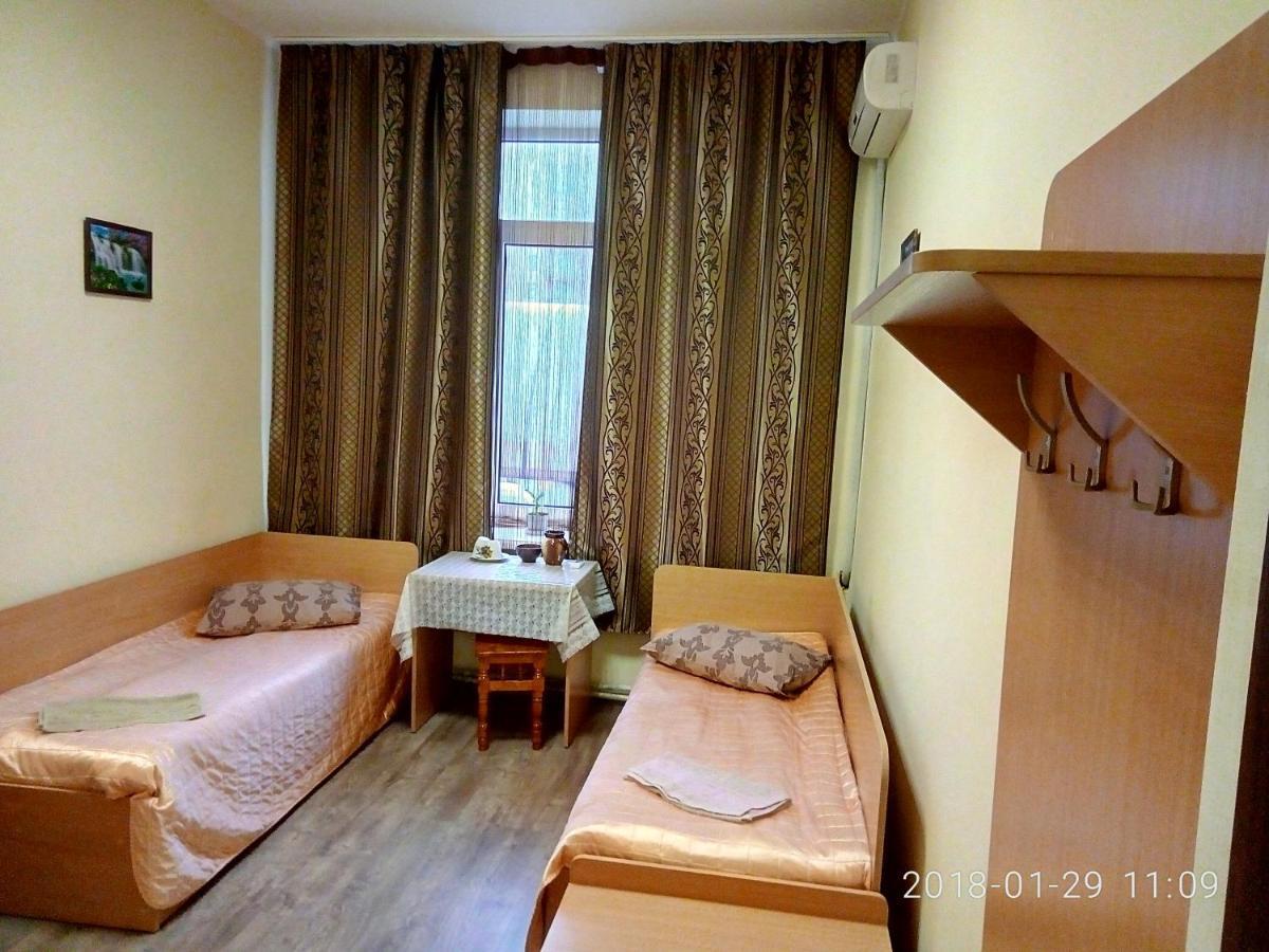 Hotel As 1 Uzhhorod Δωμάτιο φωτογραφία